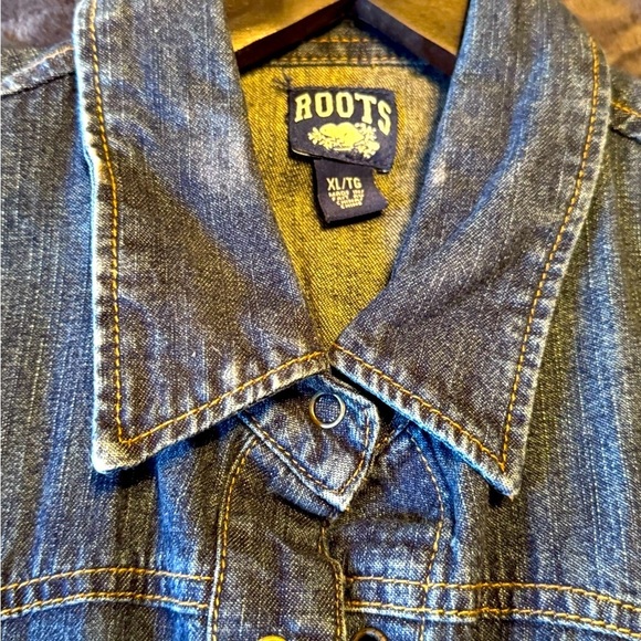 👕💙 Vintage ROOTS Authentic Demin Jean Shirt with Push Buttons - size XL👕💙 - Picture 8 of 16